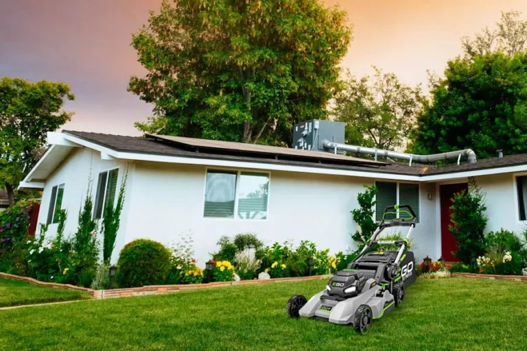 cordless select cut lawn mower with self propelled touch drive technology 9 | Eluminar